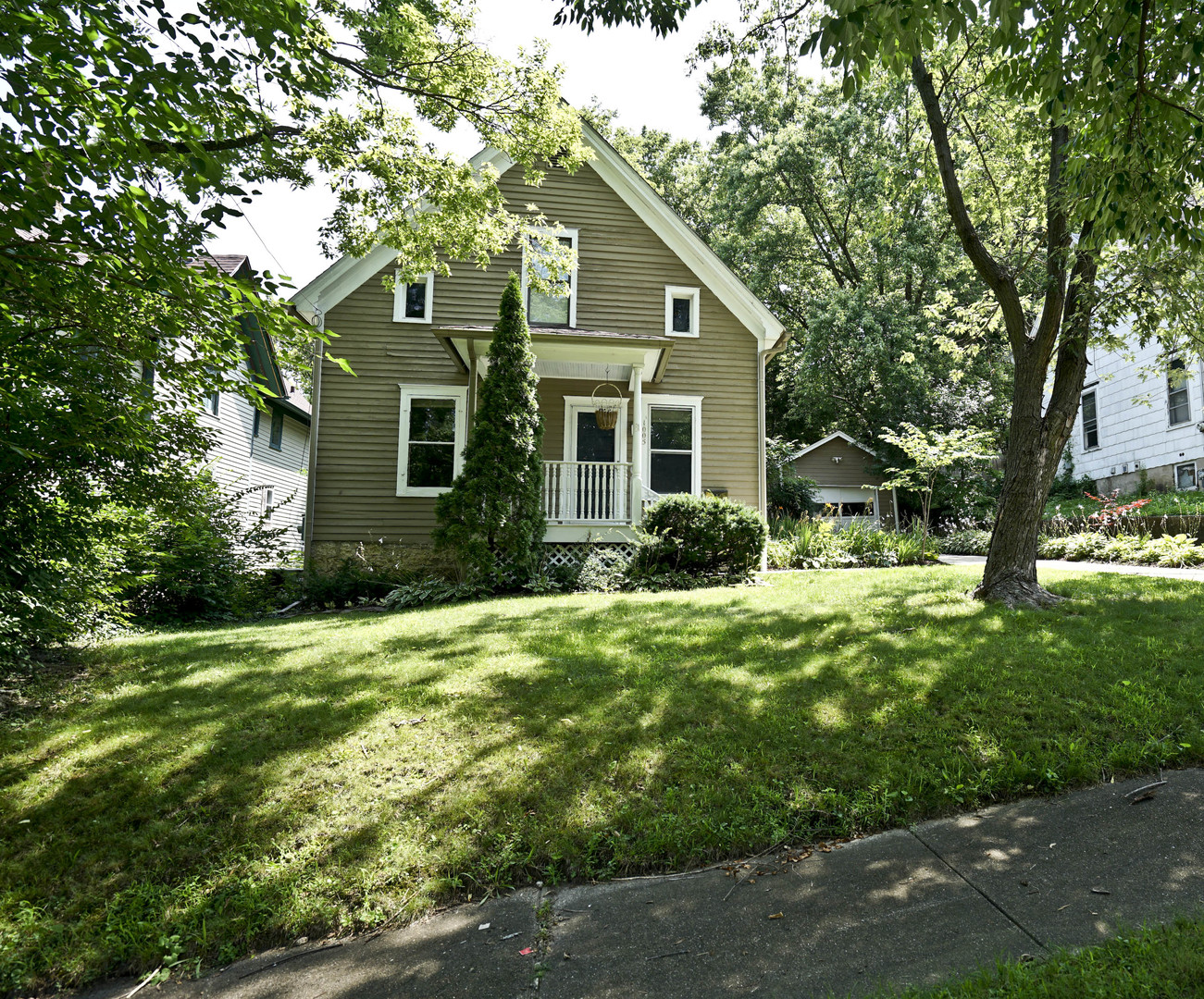 1005 C Street