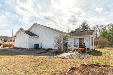 Tiny photo for 502 Hancock Court, Carbondale, IL 62901 (MLS # 12561064)