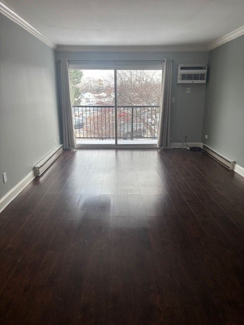 Tiny photo for 806 E Old Willow Road #211, Prospect Heights, IL 60070 (MLS # 12539693)