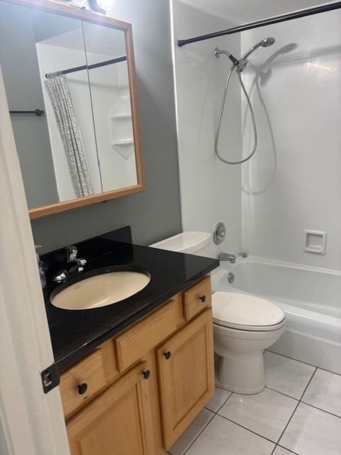 Tiny photo for 806 E Old Willow Road #211, Prospect Heights, IL 60070 (MLS # 12539693)