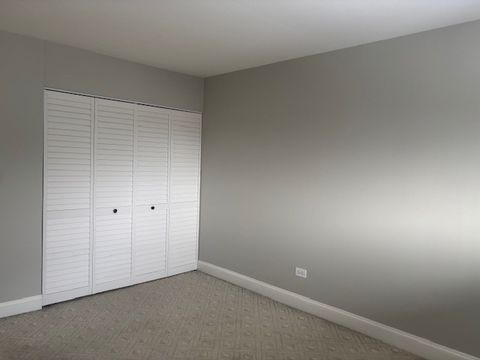 Tiny photo for 806 E Old Willow Road #211, Prospect Heights, IL 60070 (MLS # 12539693)