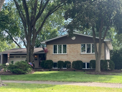 Photo of 565 Maywood Lane, Lisle, IL 60532 (MLS # 12768882)