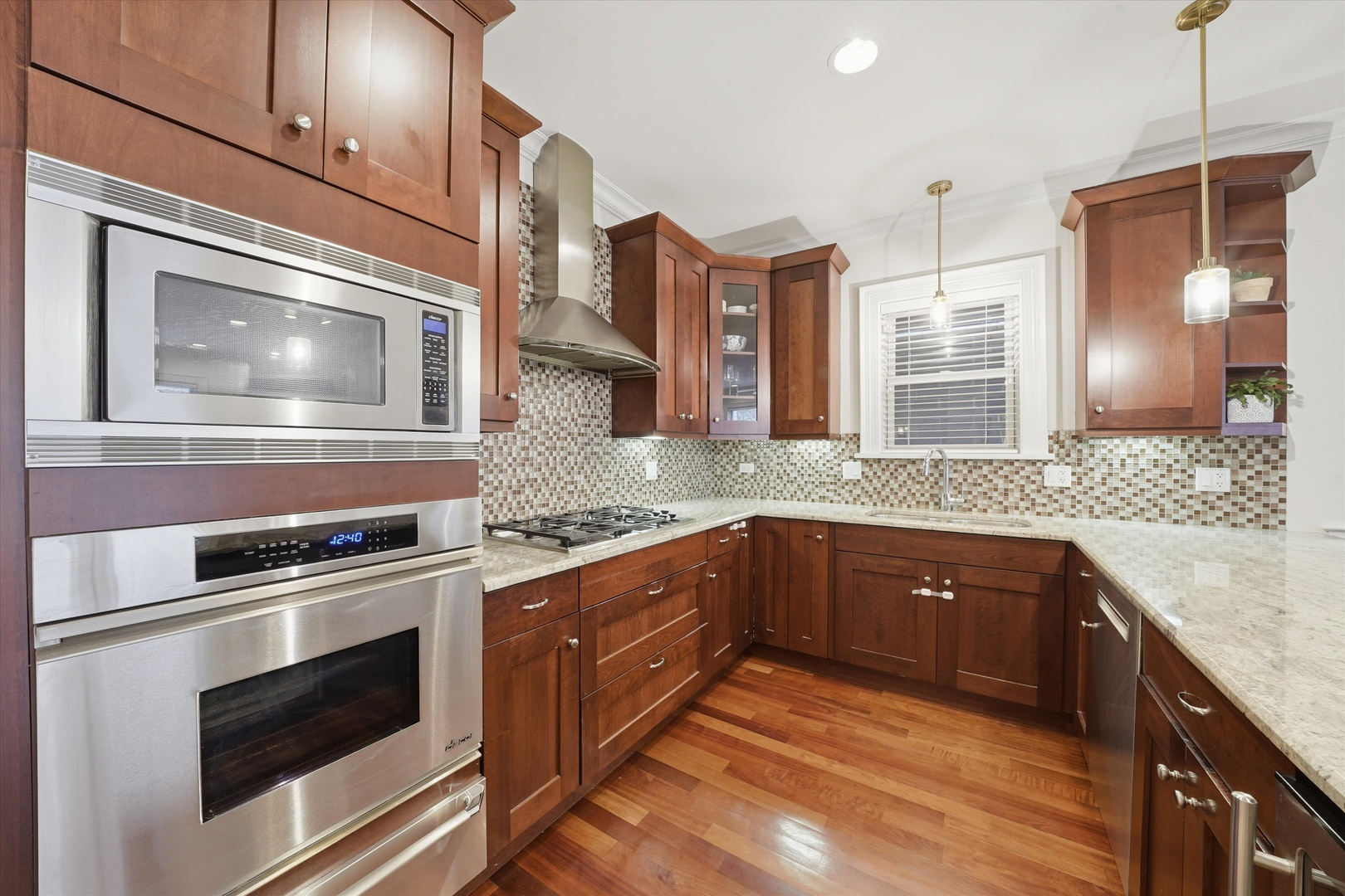 3709 N Ashland Avenue 1S