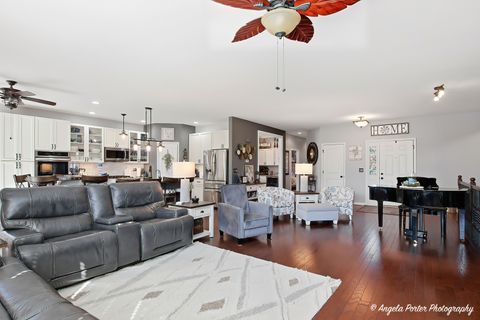 Tiny photo for 2165 Walnut Glen Boulevard, Island Lake, IL 60042 (MLS # 12586727)