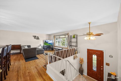 Tiny photo for 1321 Hampton Lane, Schaumburg, IL 60193 (MLS # 12596636)
