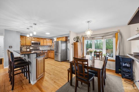 Tiny photo for 1321 Hampton Lane, Schaumburg, IL 60193 (MLS # 12596636)