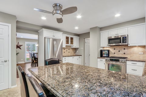 Tiny photo for 710 Fairlawn Avenue, Libertyville, IL 60048 (MLS # 12685416)