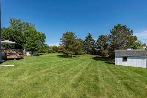 Tiny photo for 2901 Harrisburg Court, Lindenhurst, IL 60046 (MLS # 12682526)