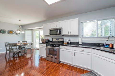 Tiny photo for 2901 Harrisburg Court, Lindenhurst, IL 60046 (MLS # 12682526)