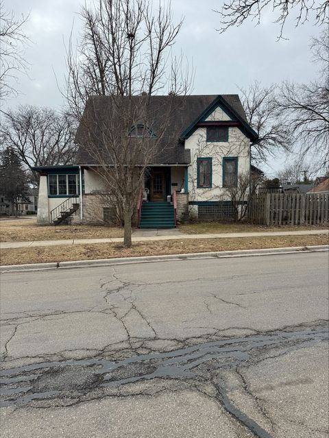 Tiny photo for 42 7th Avenue, La Grange, IL 60525 (MLS # 12583076)