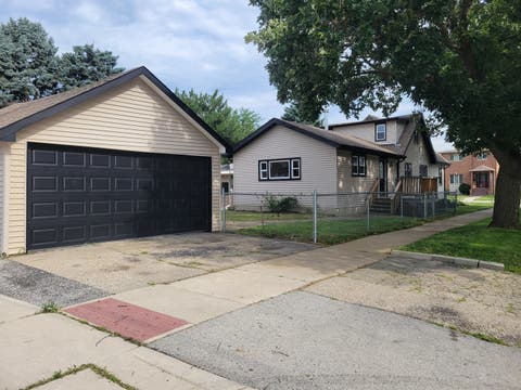 Tiny photo for 7501 W Winnemac Avenue, Harwood Heights, IL 60706 (MLS # 12702715)