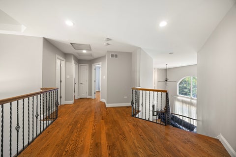 Tiny photo for 6 W Jayne Street, Lemont, IL 60439 (MLS # 12699727)