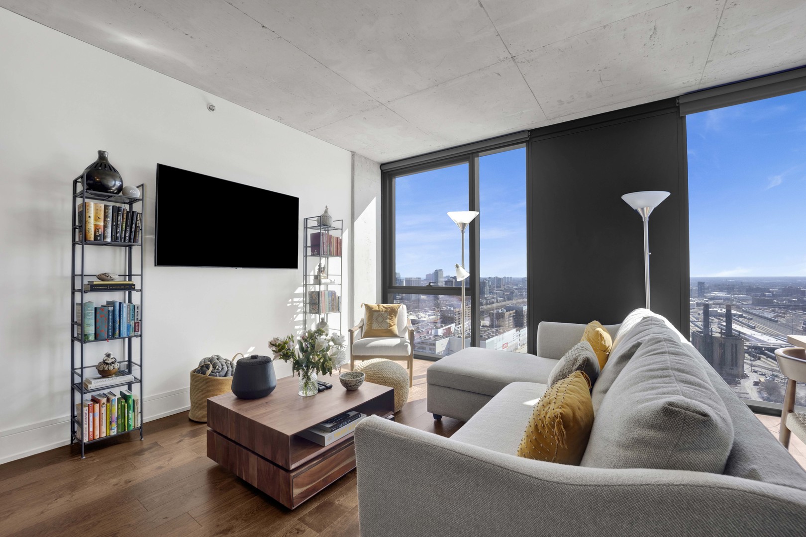 234 W Polk Street 2903