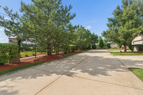 Tiny photo for 11156 Karen Drive, Orland Park, IL 60467 (MLS # 12726397)