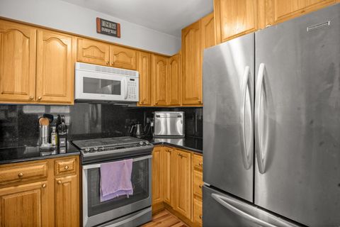 Tiny photo for 1923 Ozark Parkway, Algonquin, IL 60102 (MLS # 12554279)