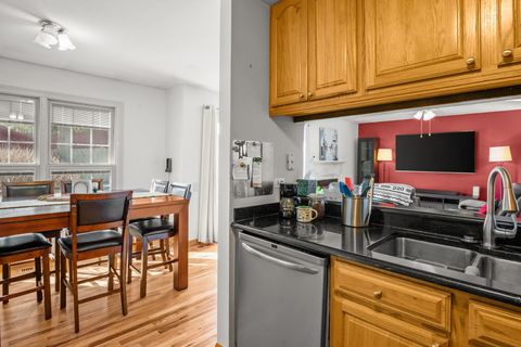 Tiny photo for 1923 Ozark Parkway, Algonquin, IL 60102 (MLS # 12554279)