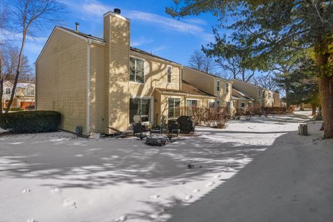 Tiny photo for 1923 Ozark Parkway, Algonquin, IL 60102 (MLS # 12554279)