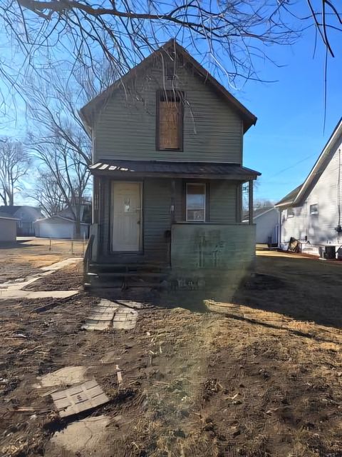 Photo of 909 W 6th Street, Sterling, IL 61081 (MLS # 12310889)