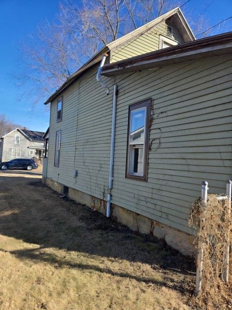 Tiny photo for 909 W 6th Street, Sterling, IL 61081 (MLS # 12310889)