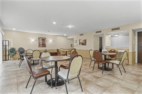 Tiny photo for 850 Wellington Avenue #311, Elk Grove Village, IL 60007 (MLS # 12544184)