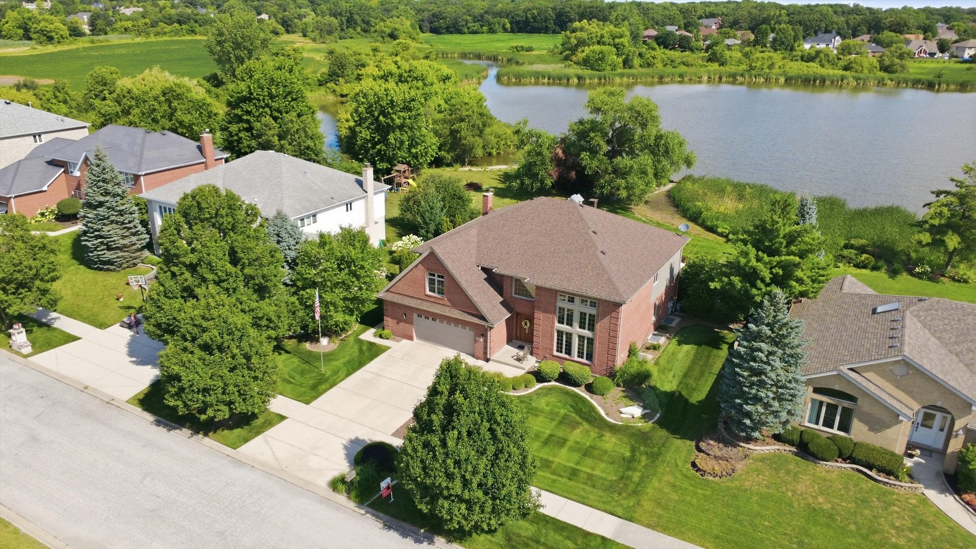 10800 Ridgewood Drive