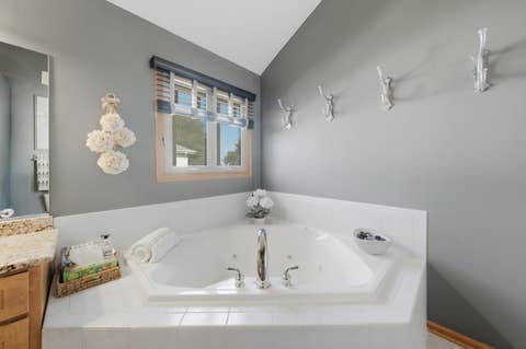 Tiny photo for 10800 Ridgewood Drive, Palos Park, IL 60464 (MLS # 12712932)