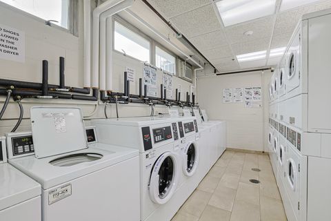 Tiny photo for 8815 W Golf Road #6I, Niles, IL 60714 (MLS # 12601139)