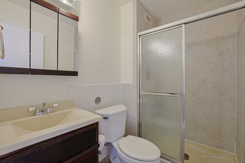Tiny photo for 8815 W Golf Road #6I, Niles, IL 60714 (MLS # 12601139)