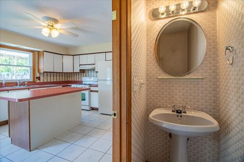 Tiny photo for 105 S Canyon Drive, Bolingbrook, IL 60490 (MLS # 12458040)