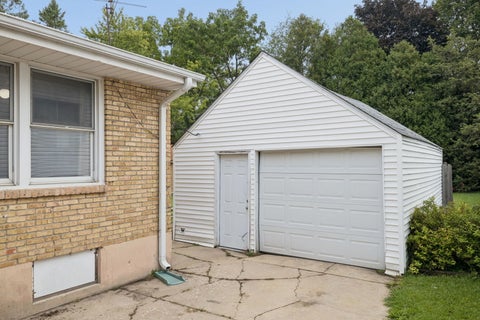 Tiny photo for 1031 Glenwood Avenue, Waukegan, IL 60085 (MLS # 12754837)