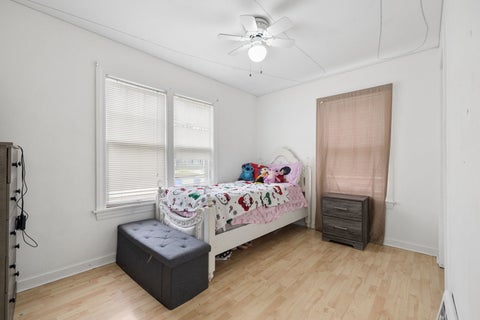 Tiny photo for 1031 Glenwood Avenue, Waukegan, IL 60085 (MLS # 12754837)