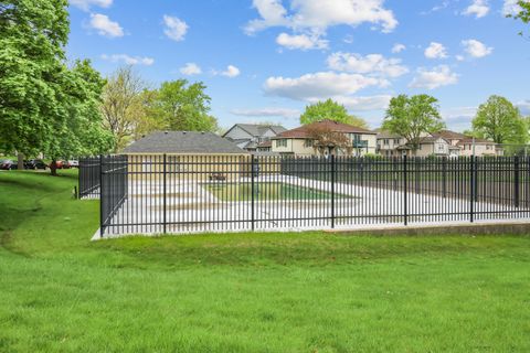Tiny photo for 334 Plumwood Court, Vernon Hills, IL 60061 (MLS # 12633592)