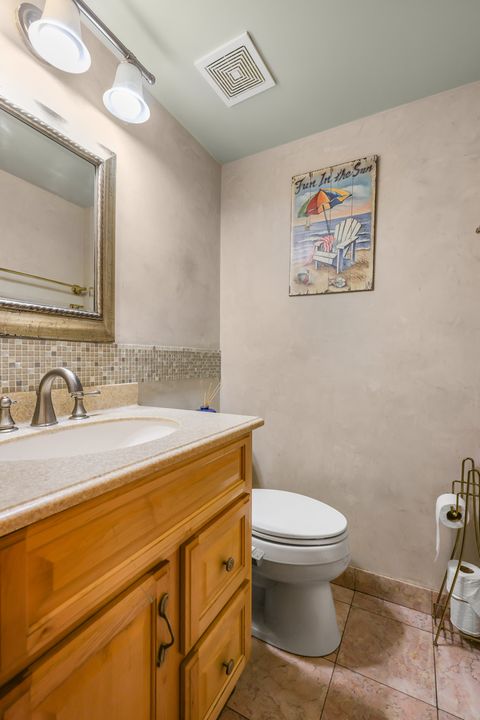 Tiny photo for 334 Plumwood Court, Vernon Hills, IL 60061 (MLS # 12633592)