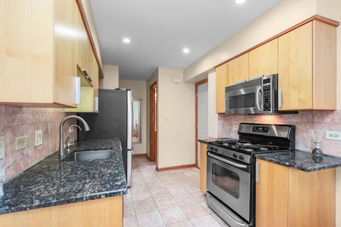 Tiny photo for 334 Plumwood Court, Vernon Hills, IL 60061 (MLS # 12633592)