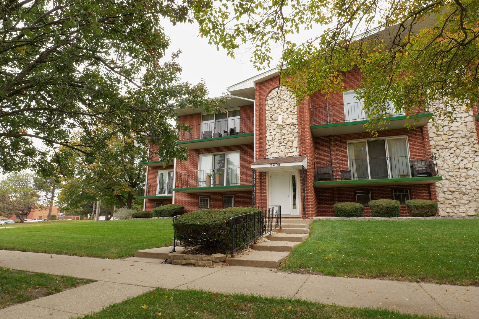 9605 S Komensky Avenue 101