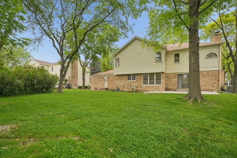 Tiny photo for 837 Heatherstone Drive, Schaumburg, IL 60173 (MLS # 12700461)