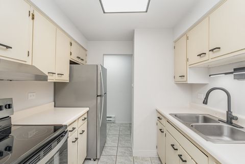 Tiny photo for 9724 S Karlov Avenue #103, Oak Lawn, IL 60453 (MLS # 12522055)