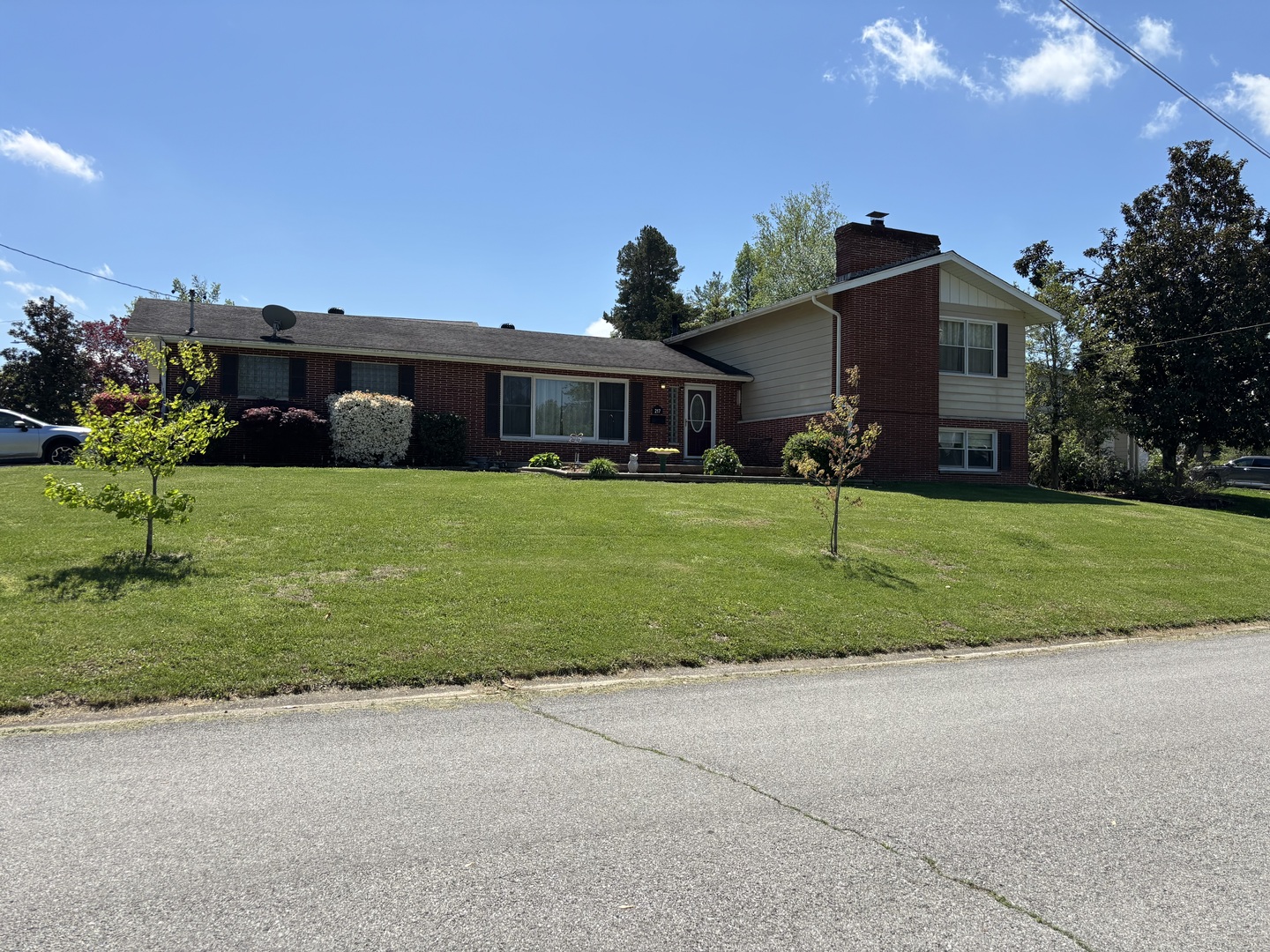 217 APPLE Lane
