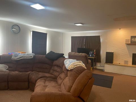 Tiny photo for 217 APPLE Lane, Anna, IL 62906 (MLS # EB456753)