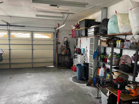 Tiny photo for 217 APPLE Lane, Anna, IL 62906 (MLS # EB456753)