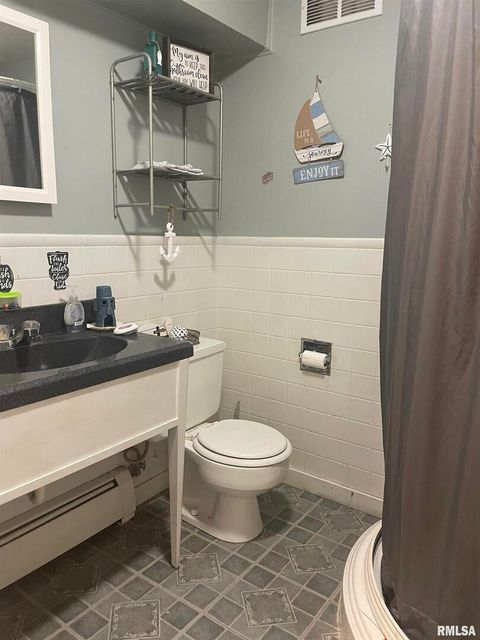 Tiny photo for 217 APPLE Lane, Anna, IL 62906 (MLS # EB456753)