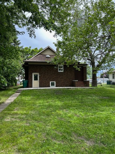 Tiny photo for 904 Johnson Street, Streator, IL 61364 (MLS # 12384774)