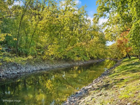 Tiny photo for Oakbrook Terrace, IL 60181 (MLS # 12522149)