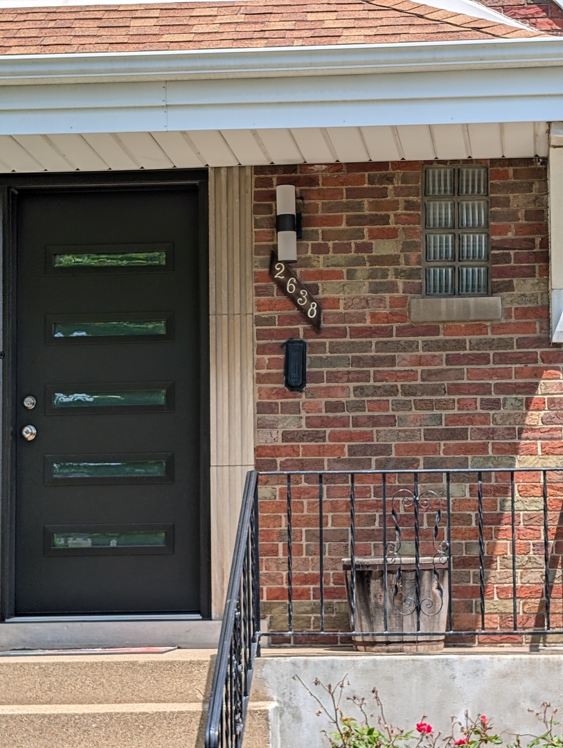 2638 W 83rd Street