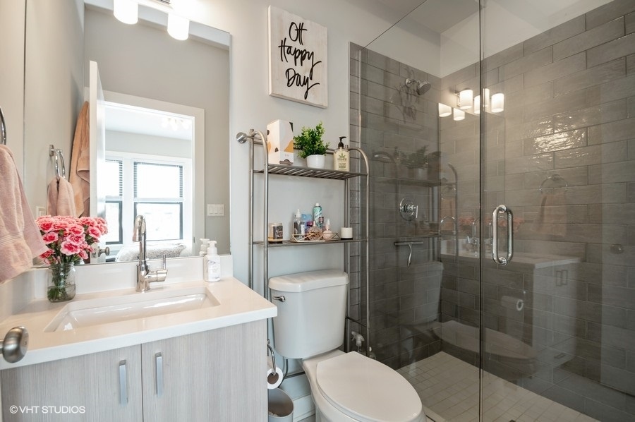 3550 N Racine Avenue 3