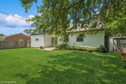 Tiny photo for 168 Thornhurst Road, Bolingbrook, IL 60440 (MLS # 12480734)