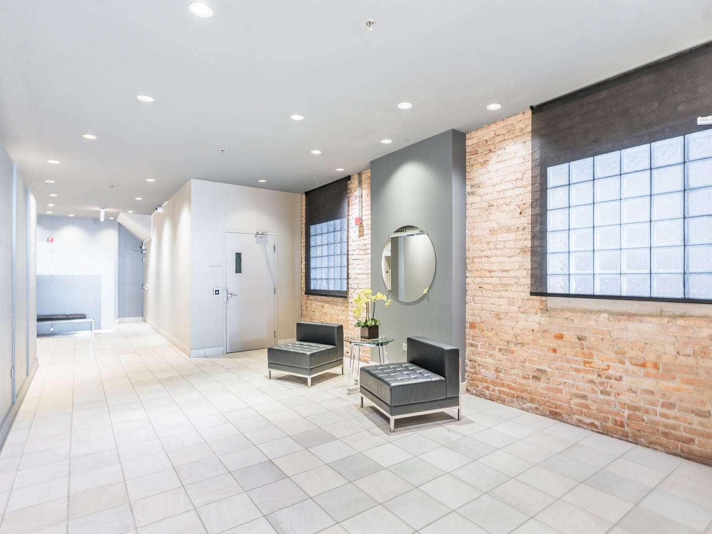 843 W Adams Street 611