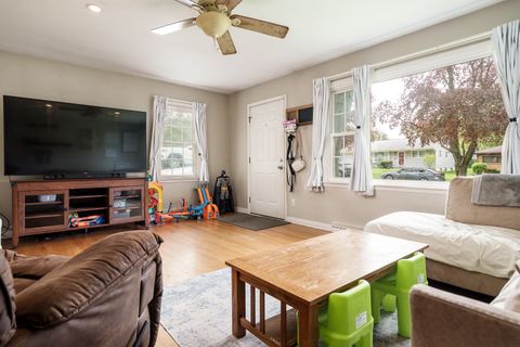 Tiny photo for 920 WOODLAND Drive, Rockford, IL 61108 (MLS # 12634634)
