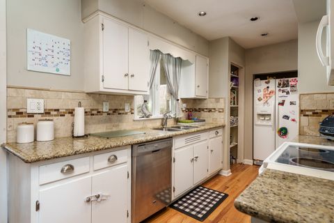 Tiny photo for 920 WOODLAND Drive, Rockford, IL 61108 (MLS # 12634634)