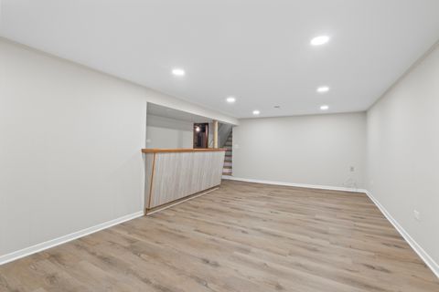 Tiny photo for 773 E Lincoln Avenue, Des Plaines, IL 60018 (MLS # 12492038)